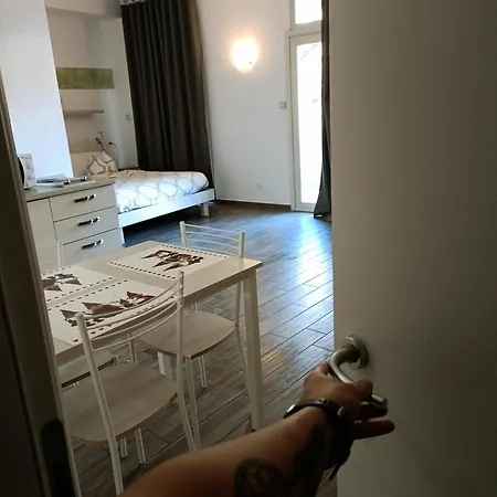 Apartments Fewo شقة